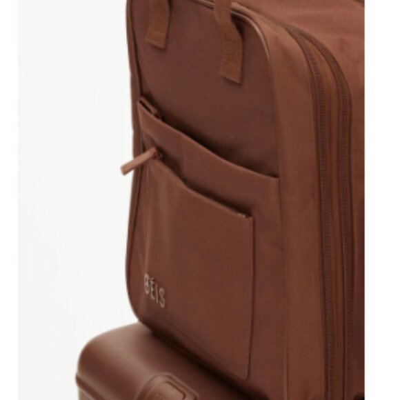 The Expandable Backpack  in Atlas Pink. BEIS - Picture 9 of 9